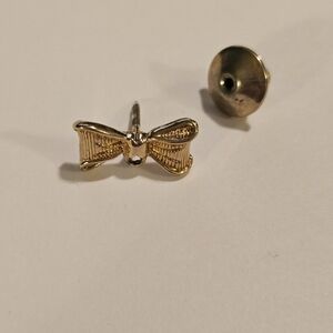 Tiny Vintage Avon Gold Toned Bow Pin